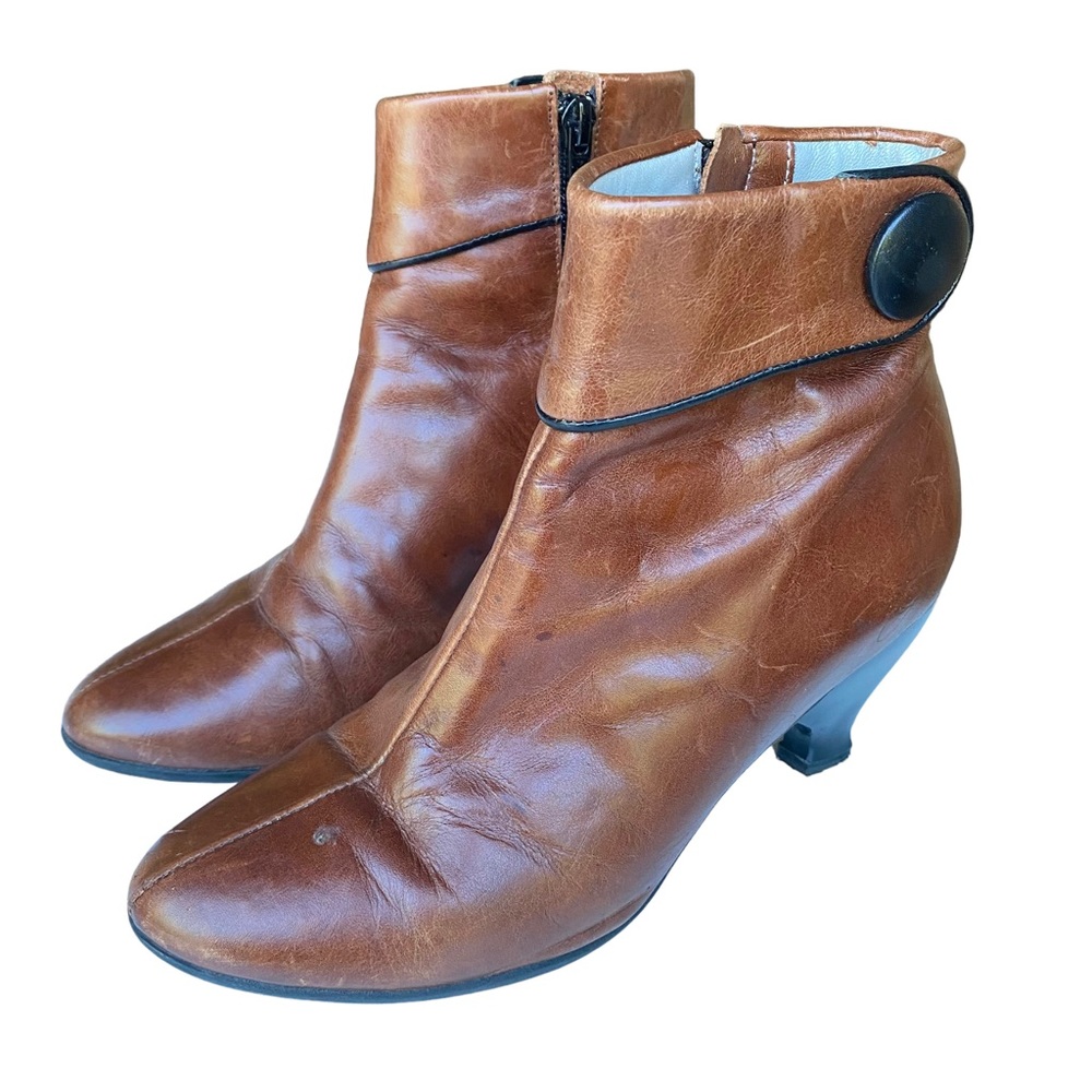 John Fluevog Cuffed Ankle Boots Womens SizeBr 6.5  Brown Leather Side Zipper